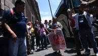 Padres y madres de los 43, en su arribo a Palacio Nacional, el pasado lunes.