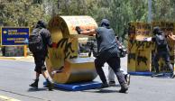 ‘Fuera porros de la UNAM’, exigen encapuchados tras bloqueo en Av. Insurgentes.