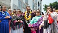 Martí Batres entrega Unidad Habitacional 'San Camilito 13' a comunidad indígena