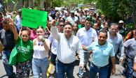 Ricardo Gallardo cumple a las familias de Matlapa con nuevo camino a Zacayo