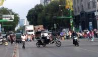 Comerciantes bloquean Eje Central Lázaro Cárdenas.