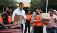 Samuel García supervisa reparto de ayuda humanitaria a comunidades afectadas por 'Alberto'.