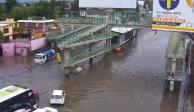 Inundación en la avenida Nacional, en Ecatepec, Estado de México, ayer.