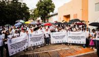 Trabajadores del PJ protestaron ayer en Tuxtla Gutiérrez, Chiapas, contra la reforma propuesta por el Ejecutivo federal.