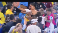 Darwin Núñez se agarró a golpes con aficionados colombianos en las tribunas del Bank of America Stadium de Charlotte.
