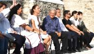 Claudia Shienbaum y AMLO visitaron la obra de reconstrucción de la parroquia de Santo Domingo en Tlaquiltenango, Morelos.