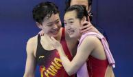 Las chinas Chen Yiwen y Chang Yani Hugh tras competir en el trampolín sincronizado de los Juegos Olímpicos de París 2024