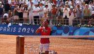 Novak Djokovic celebra el oro conseguido en París 2024