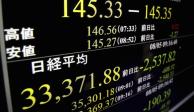 Un monitor muestra el índice bursátil Nikkei 225 en Tokio, el lunes 5 de agosto de 2024, indicando en un momento dado, más de 2.537 puntos de bajada.