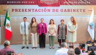 Margarita González (centro), durante la presentación de las cinco personas que integrarán parte de su equipo, ayer.