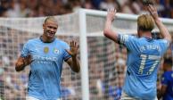 Erling Haaland celebra su gol ante el Chelsea con Kevin De Bruyne, ayer.