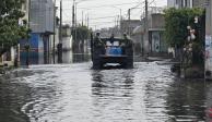 Siguen inundaciones en Chalco.