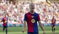 Dani Olmo de Barcelona celebra su gol ante el Valladolid en LaLiga