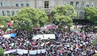 Miles de universitarios abarrotan la SCJN para apoyar la reforma judicial.