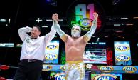 Místico celebra su victoria en la lucha estelar del 91 aniversario del CMLL.