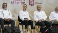 Claudia Sheinbaum reafirma su compromiso de mantener los proyectos de la Cuarta Transformación en Nayarit durante un evento con AMLO.