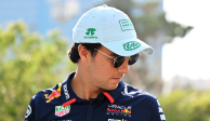 Checo Pérez se mantiene firme con Red Bull, pero excampeón mundial nombra el reemplazo del mexicano