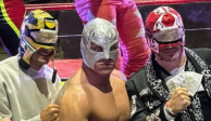 Charles Leclerc y Carlos Sainz en una función de lucha libre en la CDMX