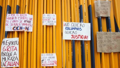 Estudiantes de la UNAM marchan por violencia en CCH Naucalpan.