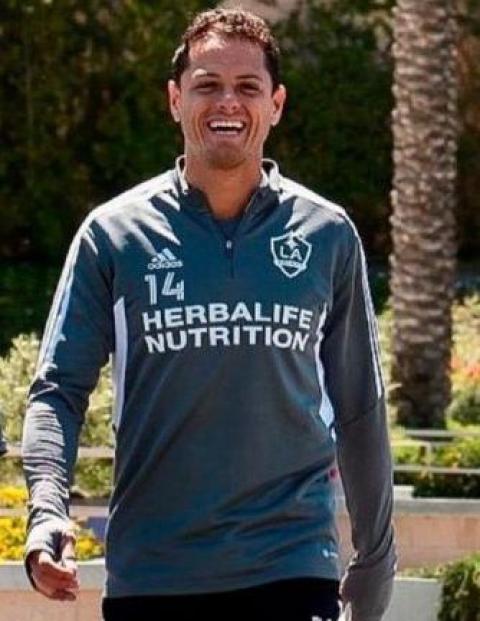 Javier "Chicharito" Hernández y el Galaxy de la MLS recibieron a un refugiado ucraniano.