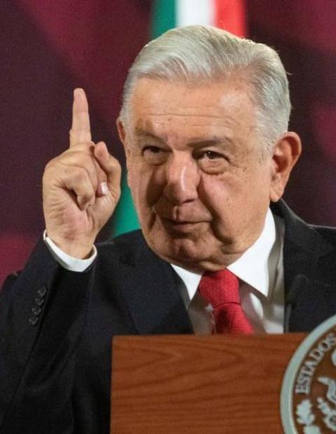 Andrés Manuel López Obrador, presidente de México, ofrece su conferencia de prensa este miércoles 17 de abril del 2024, desde Palacio Nacional, en CDMX.