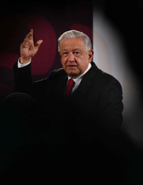 Andrés Manuel López Obrador, presidente de México, ofrece su conferencia de prensa este viernes 17 de mayo del 2024, desde Tapachula, Chiapas.