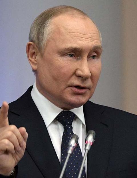 El partido de Putin aseguró que hay especialistas que quieren ser parte de la campaña militar en Ucrania