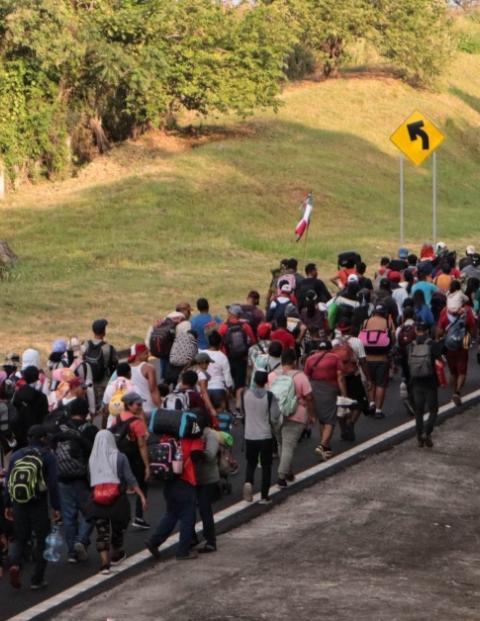 Caravana migrante a su paso por México.