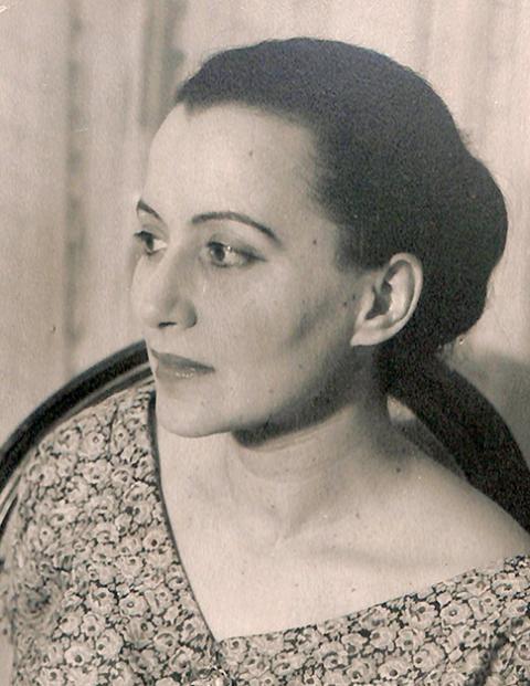 Foto enviada por la escritora a su esposo, Alfonso  Solórzano, en diciembre de 1958. Fue tomada en Guatemala.