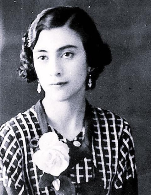 Rosario Castellanos obtuvo una beca (1954-55) por la Fundación Rockefeller.