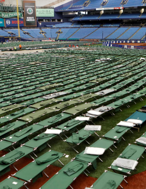 Tropicana Field, hogar de los Tampa Bay Rays de la MLB abre sus puertas como regio por la llegada del huracán Milton