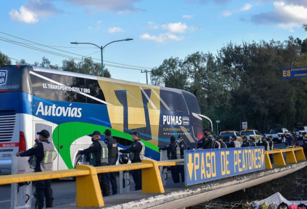 El camión de Pumas sufrió percance en San Luis Potosí horas antes del juego entre ambos equipos en la Jornada 2 de la Liga MX.