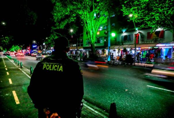 Turistas son víctimas de 'el soplo del diablo'.