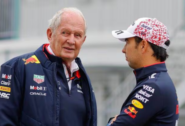 Helmut Marko y Checo Pérez en el GP de Japón 2024