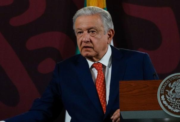 Andrés Manuel López Obrador, presidente de México, responde a las preguntas de los medios de comunicación durante la conferencia matutina.
