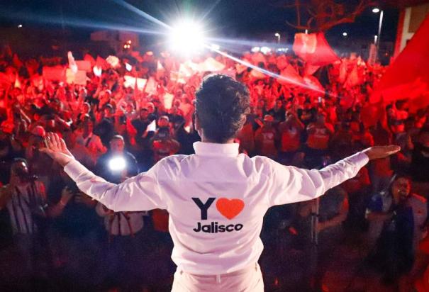 Pablo Lemus llama a la conciliación en cierre de campaña desde Puerto Vallarta.