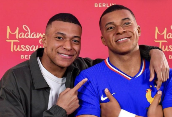 Kylian Mbappé en el museo de cera de Madame Tussauds