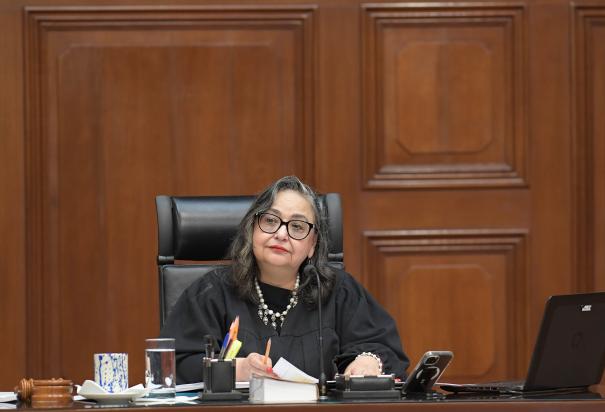 La ministra presidenta de la Corte en sesión del Pleno, ayer.