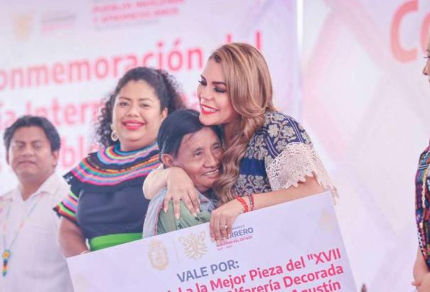 Conmemora Evelyn Salgado el Día Internacional de los Pueblos Indígenas en Guerrero.