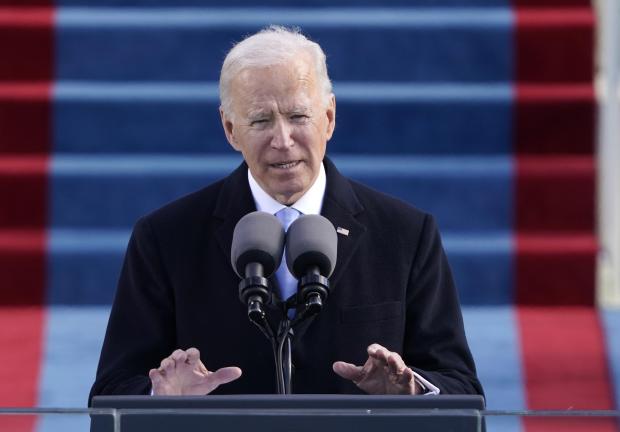 El presidente Joe Biden habla durante la inauguración presidencial en el Capitolio de los Estados Unidos en Washington, el miércoles 20 de enero de 202.