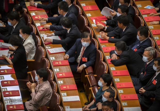 Delegados en sesión de clausura del Congreso Nacional del Pueblo de China (APN) en Beijing, el 28 de mayo de 2020.