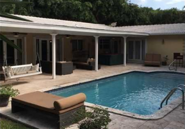 Una de las casas que compró Billy Álvarez en Miami por más de 630 mil dólares. Foto Especial