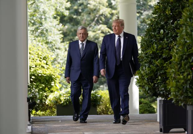El presidente Donald Trump y el presidente mexicano Andrés Manuel López Obrador, el 8 de julio de 2020, en Washington