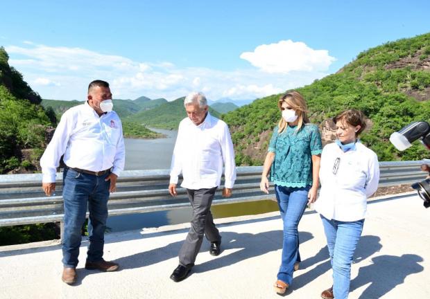 El Presidente de México, Andrés Manuel López Obrador y la gobernadora Claudia Pavlovich inauguran Presa Bicentenario Los Pilares en Sonora.