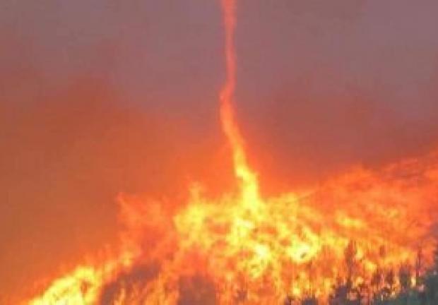 Incendio forestal en California, Estados Unidos.