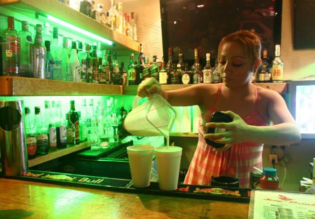 Bar en zona turística de Acapulco