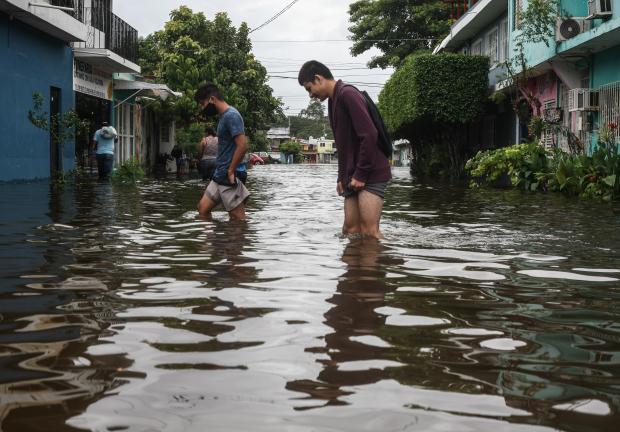 TABASCO: Durante el fin de semana se reportó desbordamiento de ríos e inundaciones en hogares que afectaron a más de 500 mil habitantes.