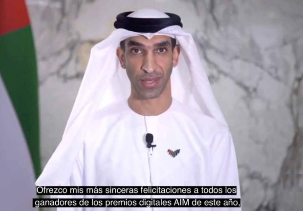 Thani bin Ahmed Al Zeyoudi, ministro de Comercio Exterior de Emiratos Árabes Unidos, destaca a regiones galardonadas.