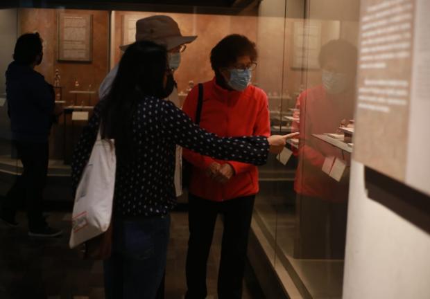 El Museo Nacional de Antropología reabrió tras tres meses de suspender actividades.
