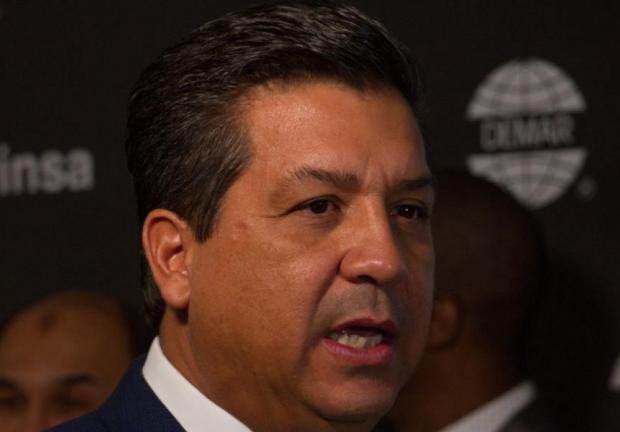 El diputado Gerardo Peña Flores rechazó la pretensión de Ricardo Monreal para que el Senado declare la desaparición de poderes en la entidad y se nombre a un Gobernador sustituto..